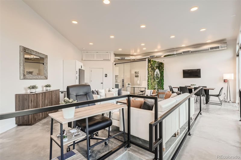 3335 N Downing St, Denver, CO 80205