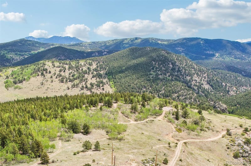 001 Mac Rock Rd, Central City, CO 80427