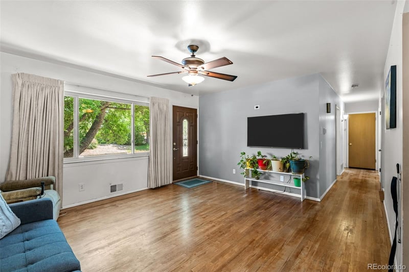 6421 Iris Ct, Arvada, CO 80004