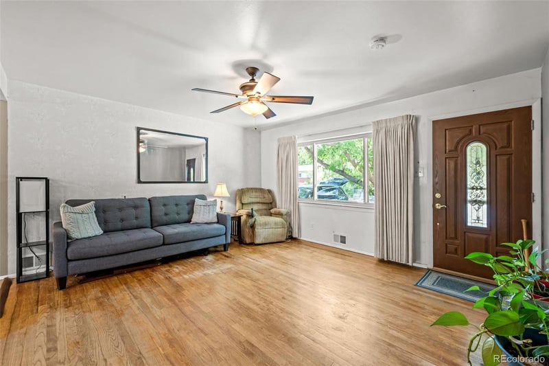 6421 Iris Ct, Arvada, CO 80004