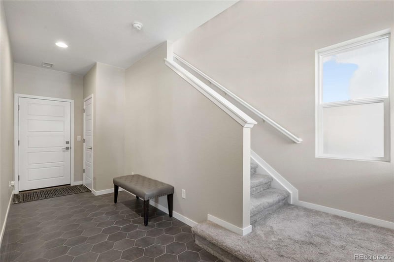 8871 Southurst St, Littleton, CO 80129