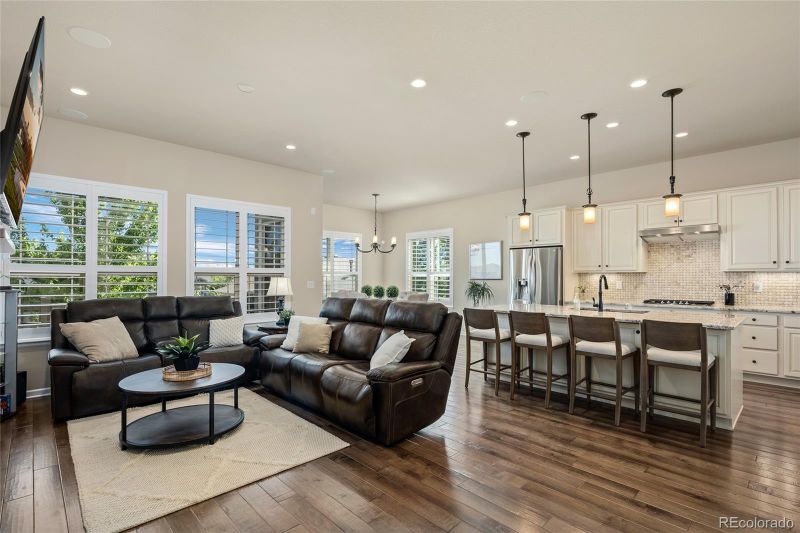 22601 E Del Norte Dr, Aurora, CO 80016