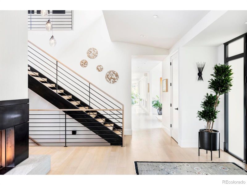 1332 White Hawk Ranch Dr, Boulder, CO 80303