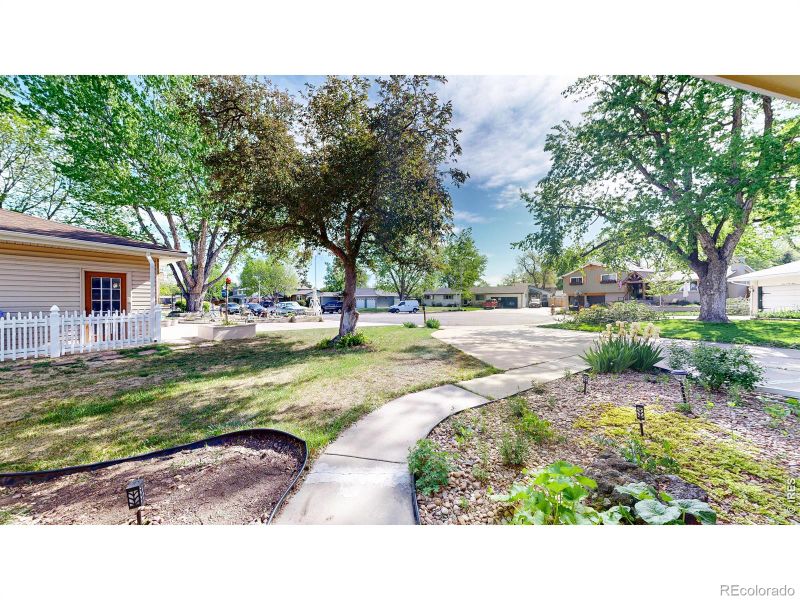 7027 Vivian Ct, Arvada, CO 80004