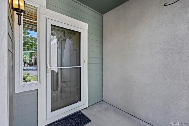 11869 E Maplewood Ave, Englewood, CO 80111