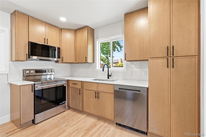 868 Ogden Cir, Denver, CO 80233