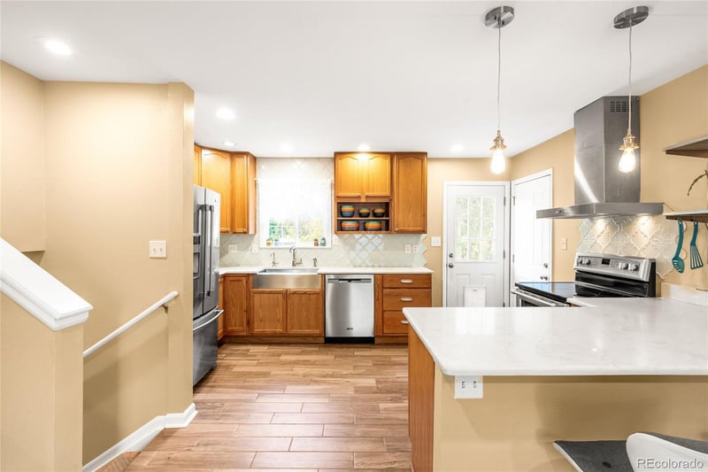 3250 S Holland Way, Lakewood, CO 80227