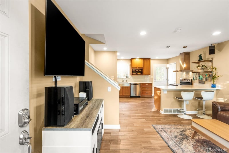 3250 S Holland Way, Lakewood, CO 80227