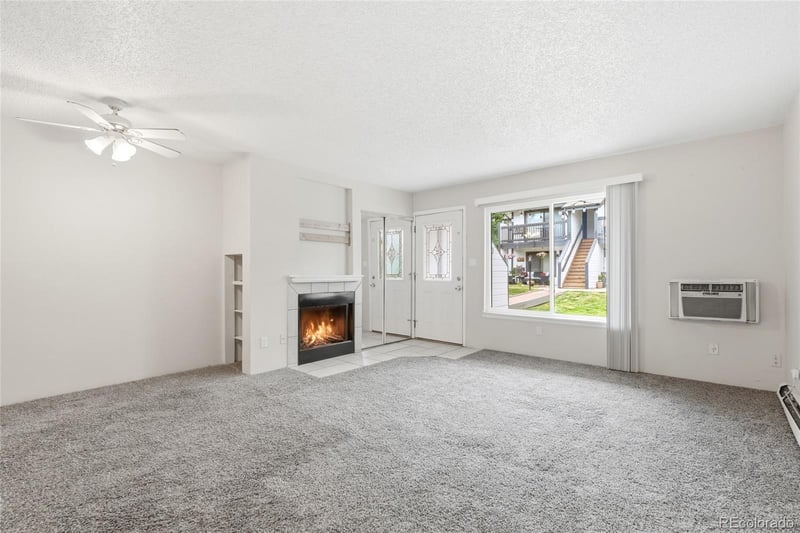 532 Oakwood Dr #D105, Castle Rock, CO 80104