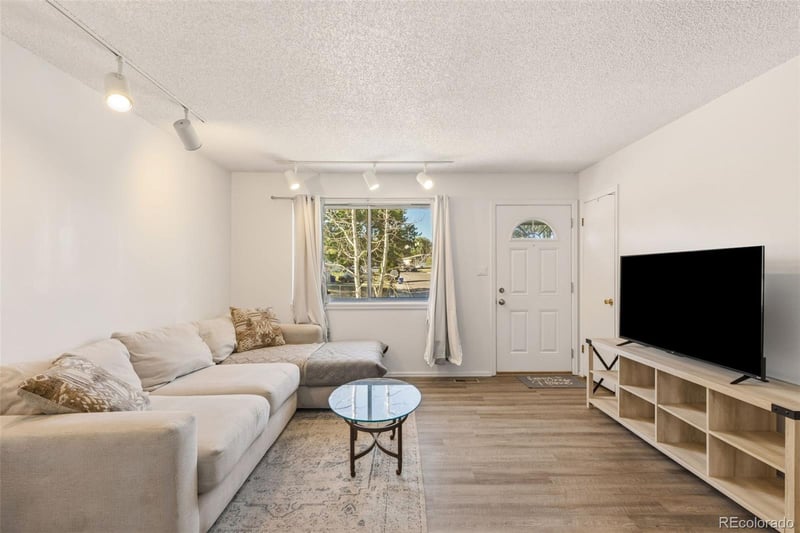 4002 Shelley Ave, Colorado Springs, CO 80910
