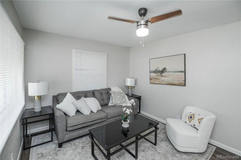 1965 Joliet St, Aurora, CO 80010