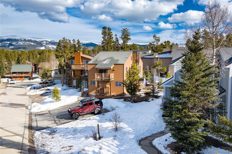 830 Ermine Ln, Fraser, CO 80442