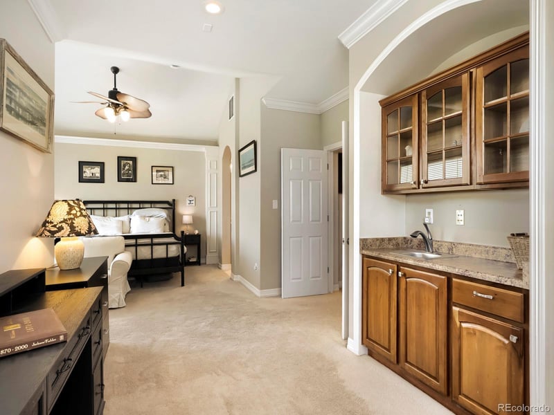 10134 Bluffmont Ln, Lone Tree, CO 80124