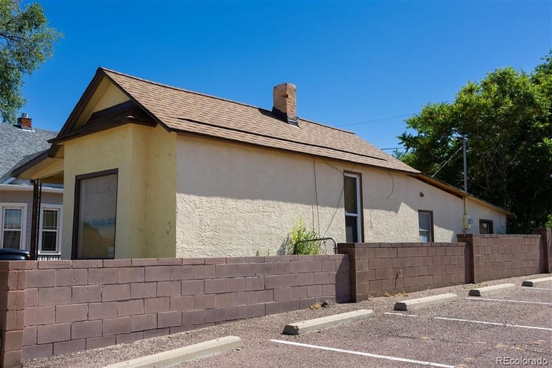 624 W Corona Ave, Pueblo, CO 81004