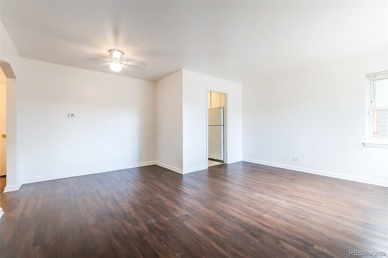 1616 Newark St, Aurora, CO 80010