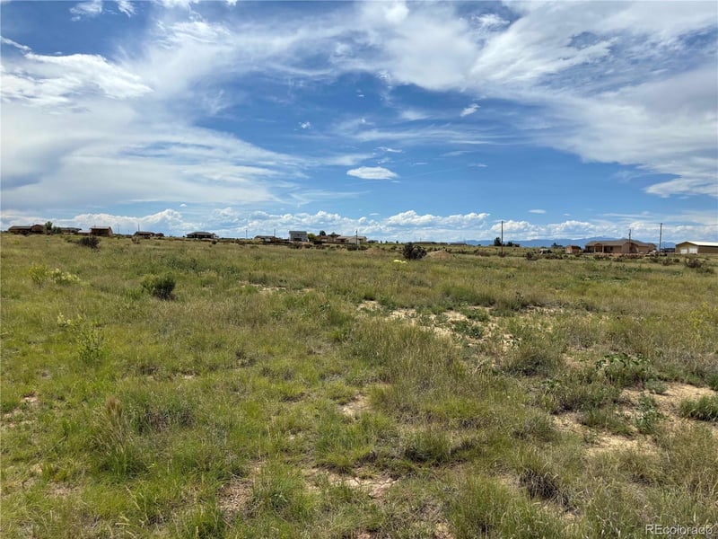 1977 E Gladstone Ln, Pueblo West, CO 81007