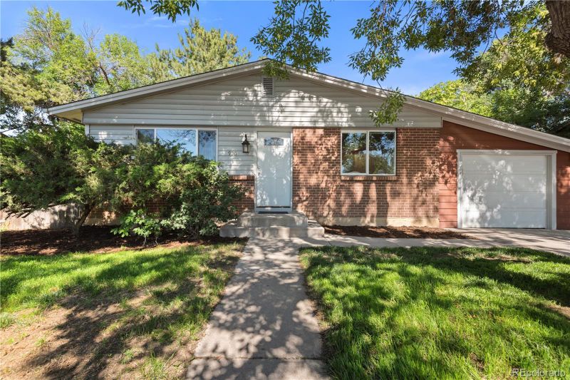 900 S Pratt Pw, Longmont, CO 80501