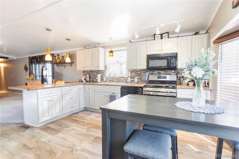 1801 NW 92 Ave Lot 278, Denver, CO 80260