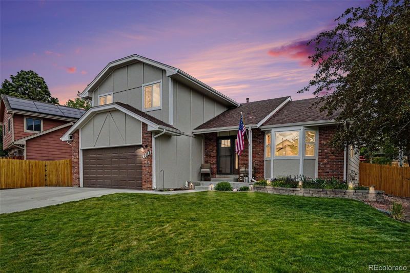 12163 W Capri Ave, Littleton, CO 80127
