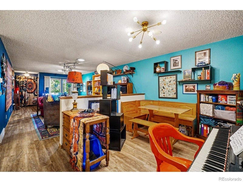 229 E 42nd St, Loveland, CO 80538