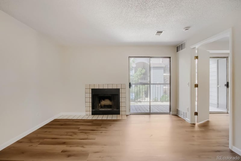 8813 Colorado Blvd #206, Thornton, CO 80229