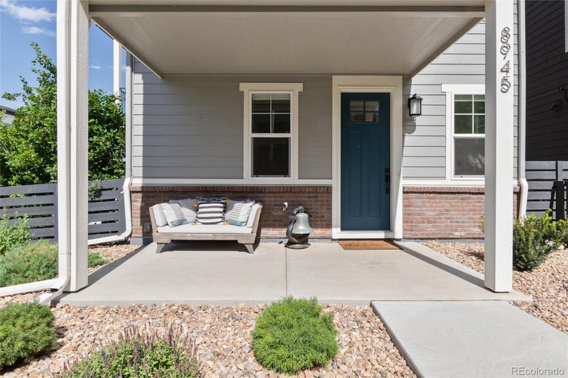 8945 Ramblestone St, Highlands Ranch, CO 80129