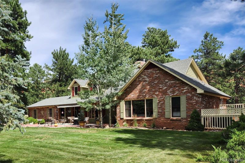 6640 Perry Park Blvd, Larkspur, CO 80118