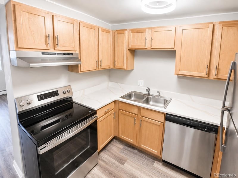 1390 Emerson St #107, Denver, CO 80218
