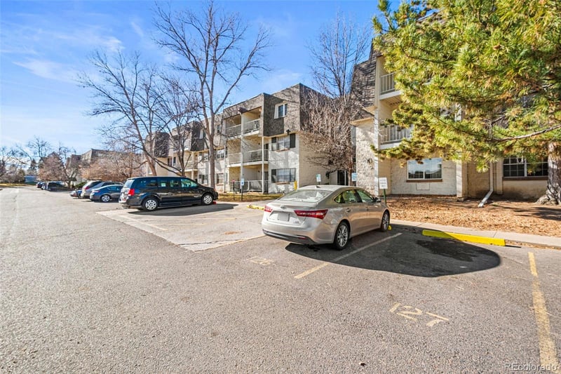 2225 S Jasmine St #217, Denver, CO 80222