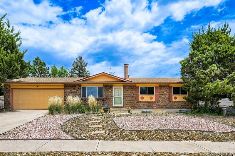 4618 Ridgeglen Rd, Colorado Springs, CO 80918