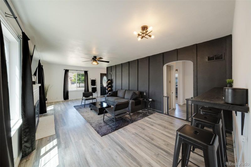 218 E 7th Ave, Fort Morgan, CO 80701