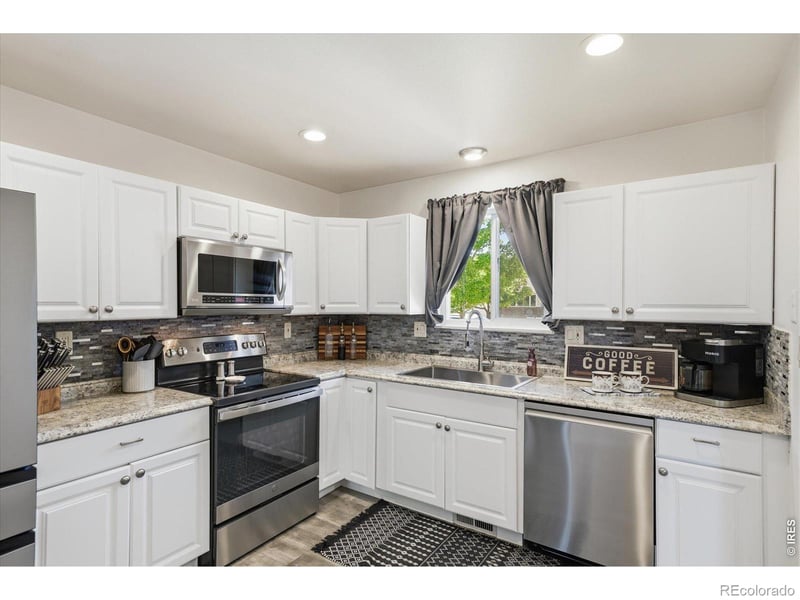 354 S 5th St, La Salle, CO 80645