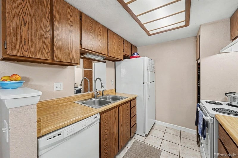 3484 S Eagle St #104, Aurora, CO 80014