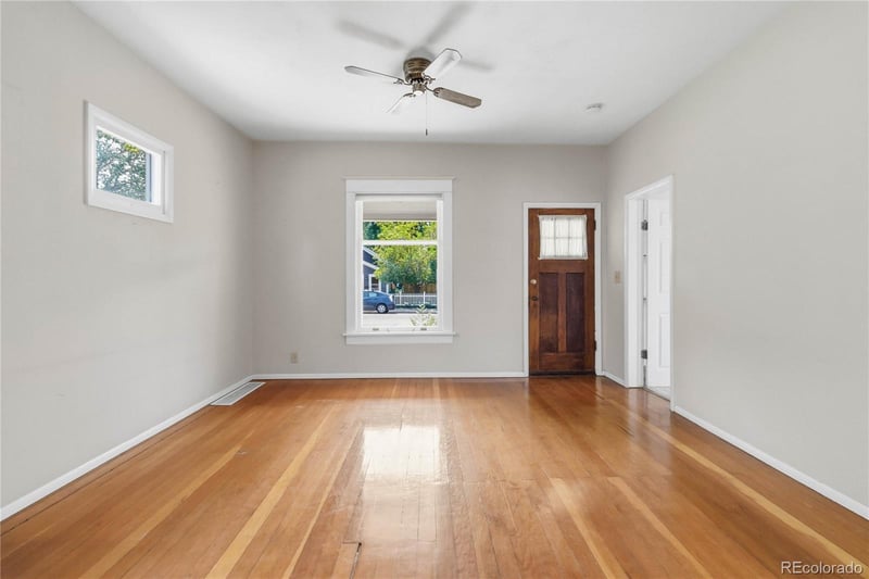 5622 Zephyr St, Arvada, CO 80002