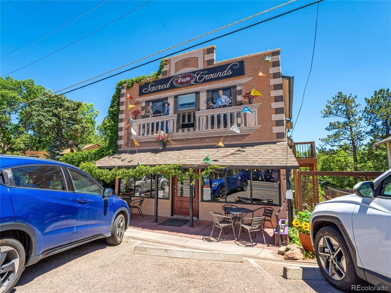 1823 Cheyenne Blvd, Colorado Springs, CO 80906
