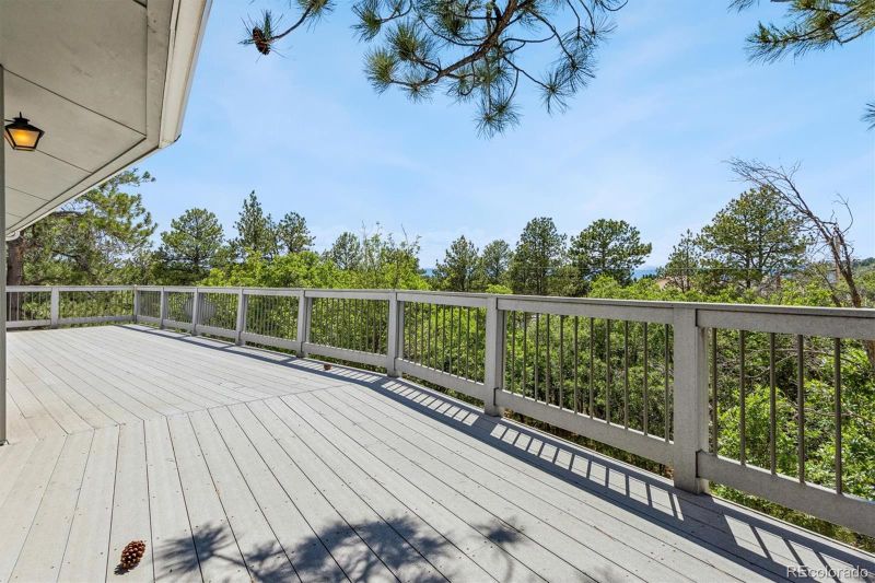 5781 N Lariat Dr, Castle Rock, CO 80108