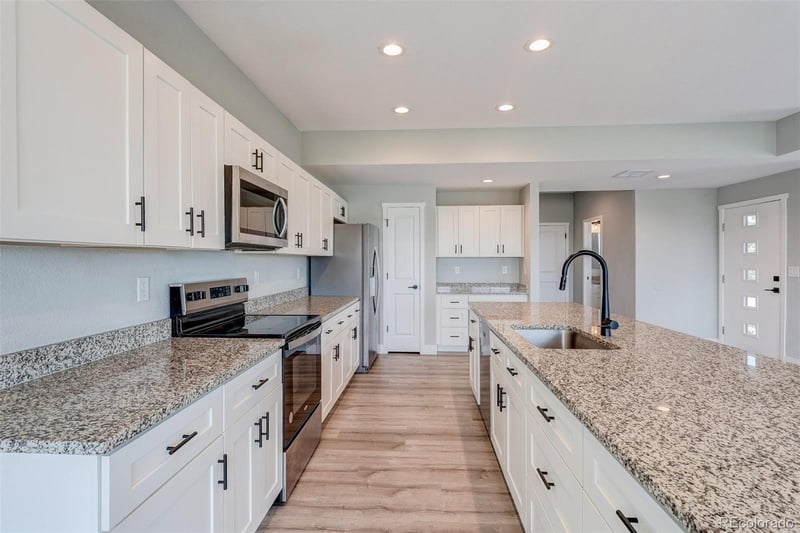 444 Molly Ln, Fort Morgan, CO 80701