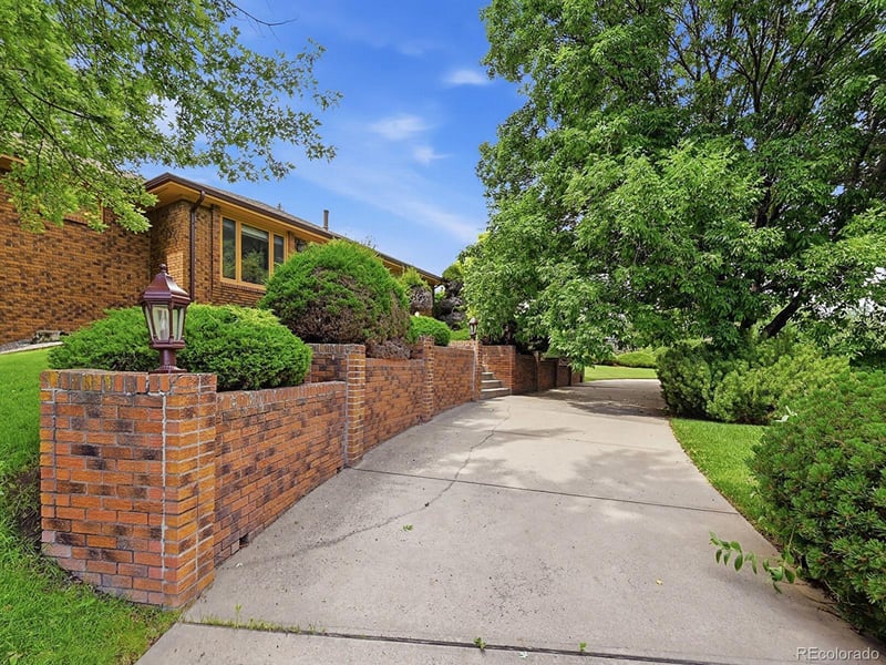 30 Dutch Creek Dr, Littleton, CO 80123