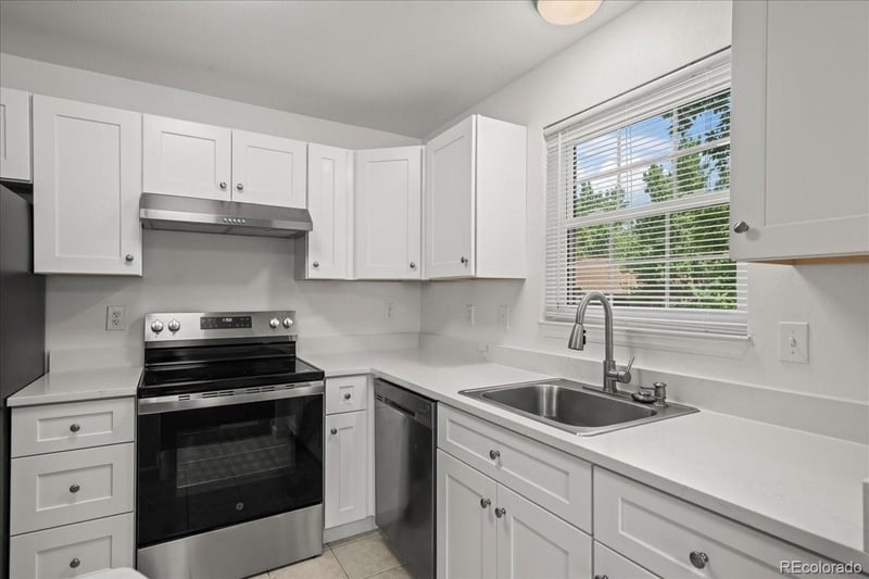 10910 W Florida Ave #523, Lakewood, CO 80232