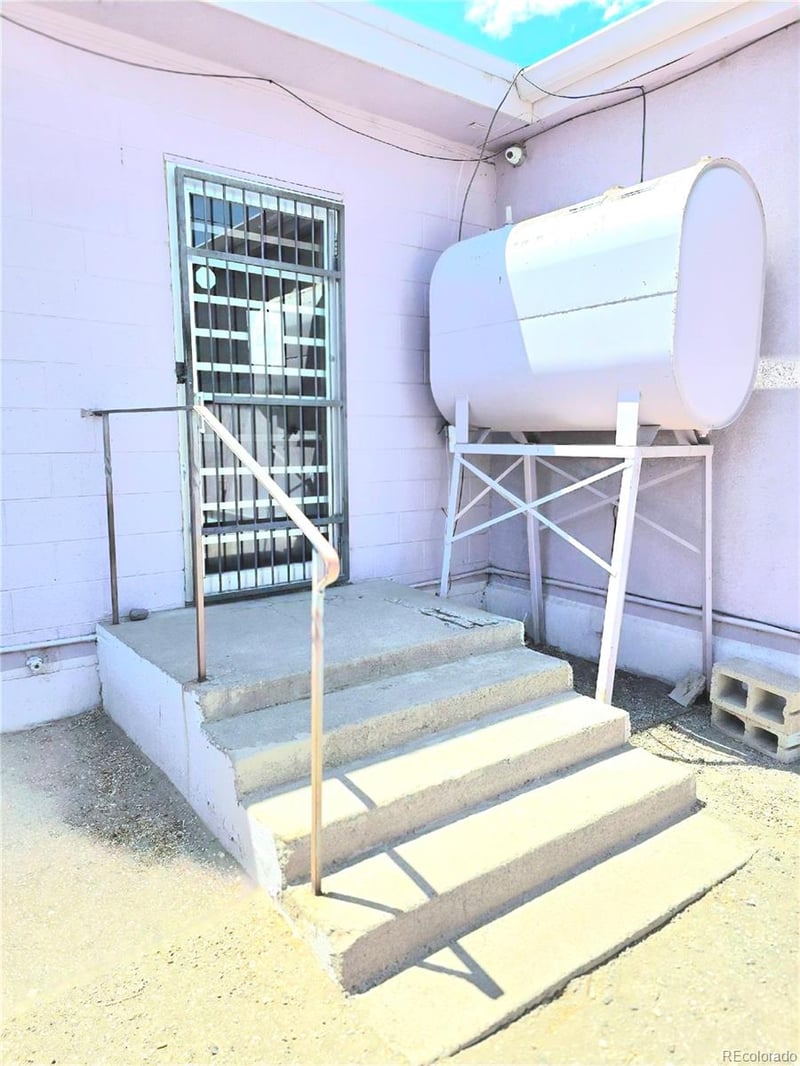 1114 Main St, Alamosa, CO 81101