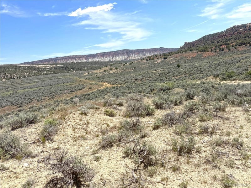 2 Valley Ln, Dinosaur, CO 81610