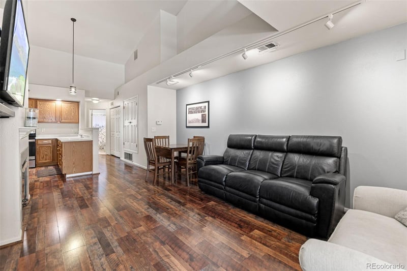 18611 E Water Dr #E, Aurora, CO 80013