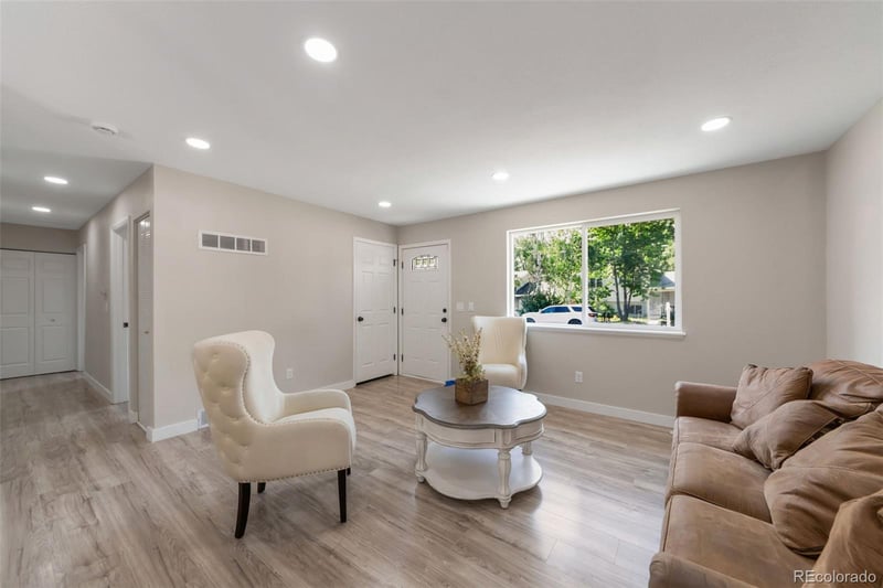 18949 W 60th Pl, Golden, CO 80403