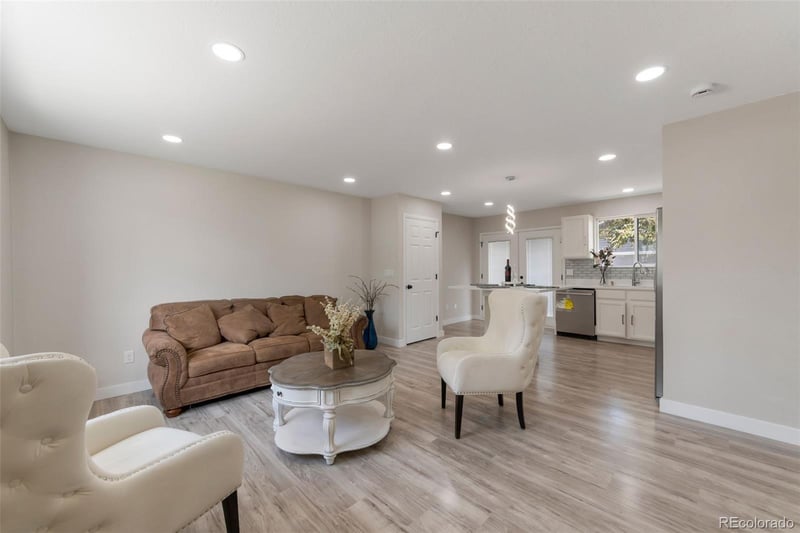 18949 W 60th Pl, Golden, CO 80403