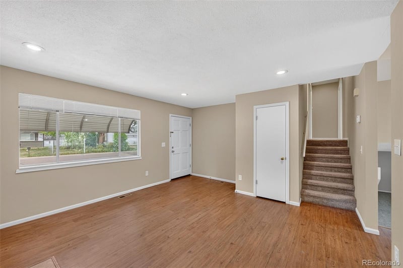 446 S Lima Cir, Aurora, CO 80012