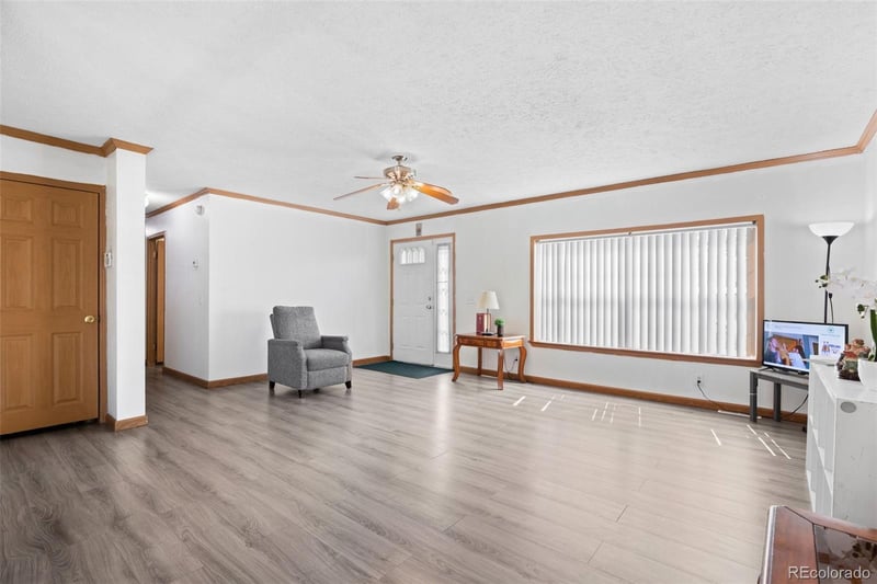 5690 W Bryant St, Denver, CO 80221