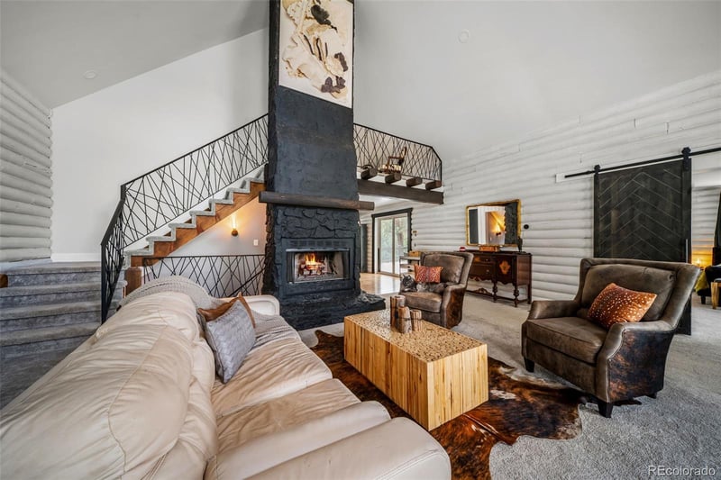 986 Apache Rd, Florissant, CO 80816