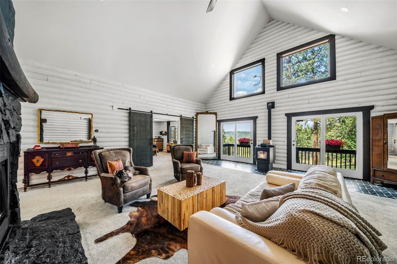 986 Apache Rd, Florissant, CO 80816