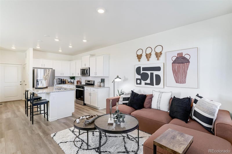 926 Red Star Ln, Johnstown, CO 80534