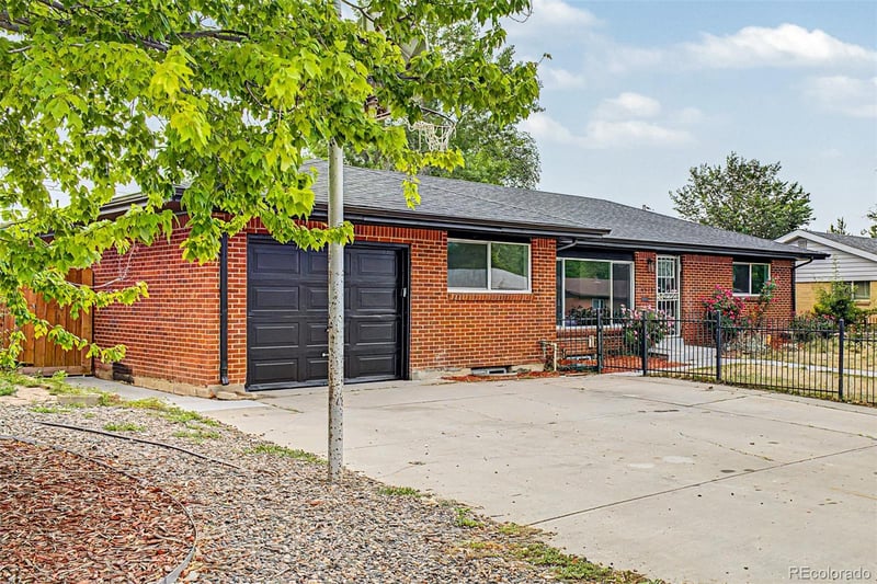 2318 S Perry St, Denver, CO 80219